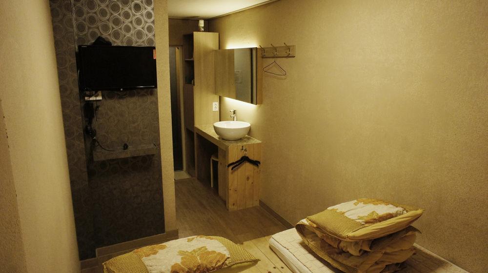 Kim 2 * Seoul