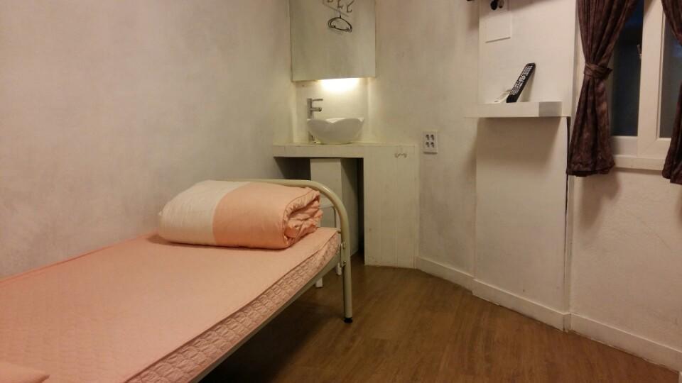 Kim 2 Hostel